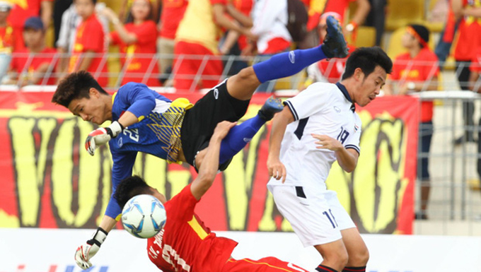 Bóng đá Việt ở SEA Games 29: Thành hay bại là đều tại... mỳ tôm
